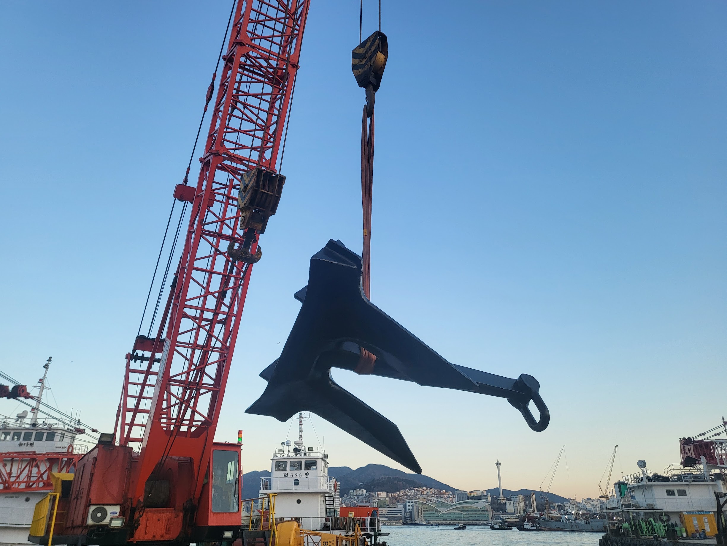 Underwater Waterproofing, Replacement of anchor and chain, Hull Obstacle Removal, Ship Painting and so on